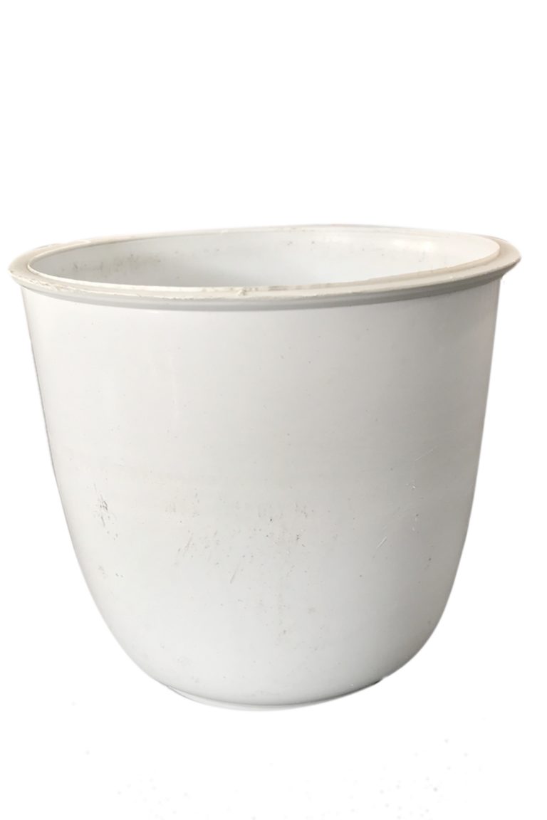 HARD PLASTIC SMALL POT
